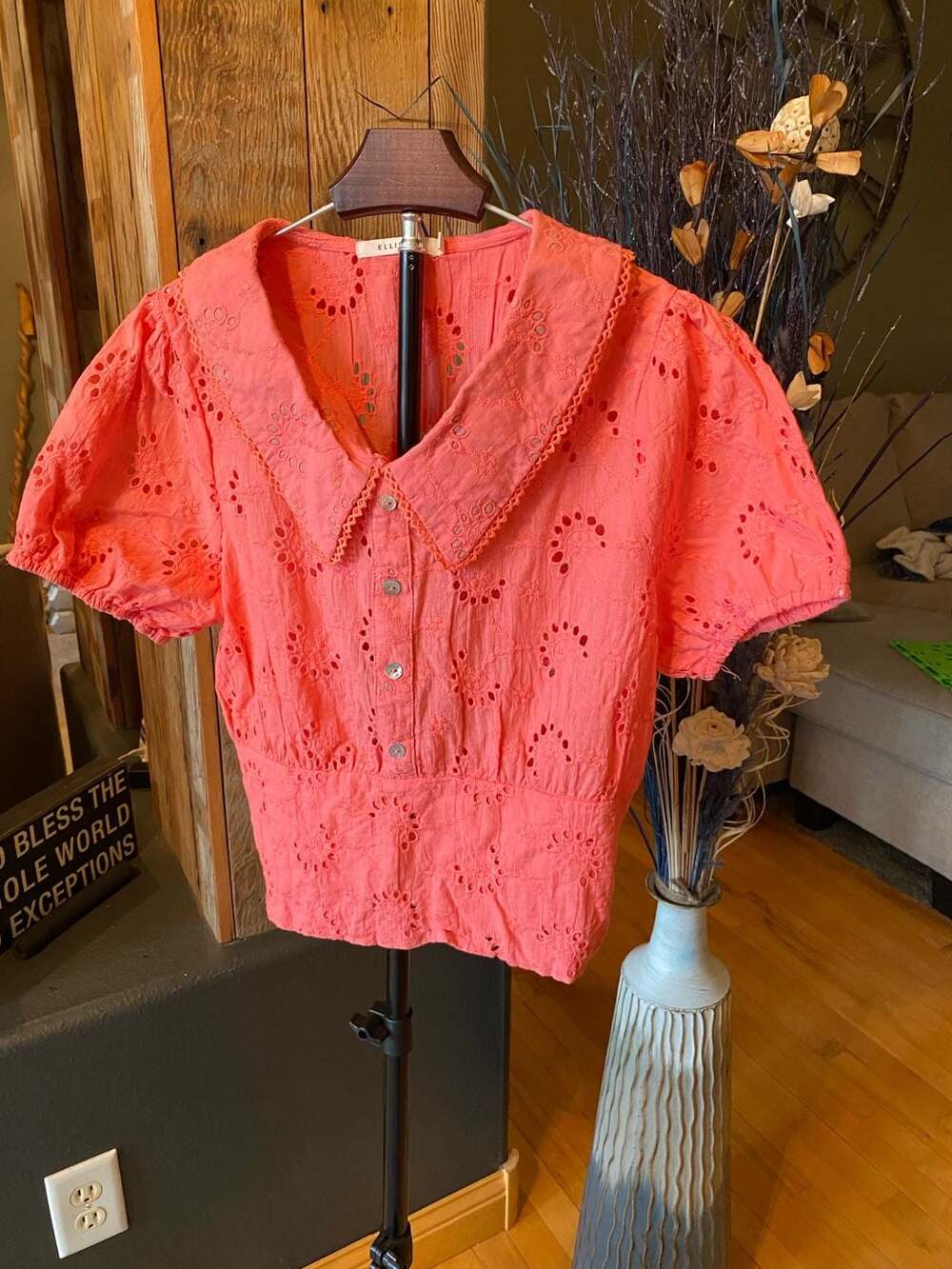 Ellison Coral Pink Eyelet Broderie Button-Down Top with Peter Pan Collar Size M